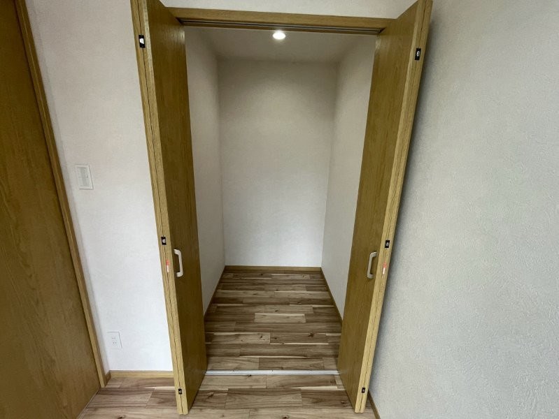羽島郡岐南町八剣貸家 収納