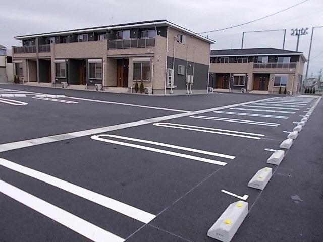 トゥモロー　Ⅱ 駐車場