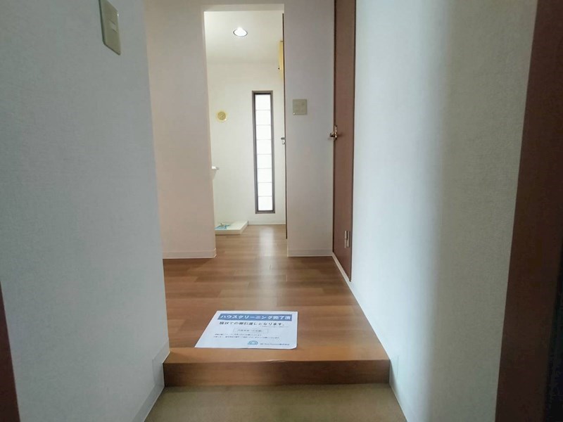 DWELL GOKENYA 玄関