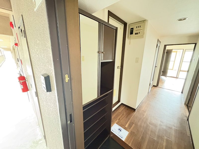 アルトラマンション茄子川　Ｂ棟 玄関