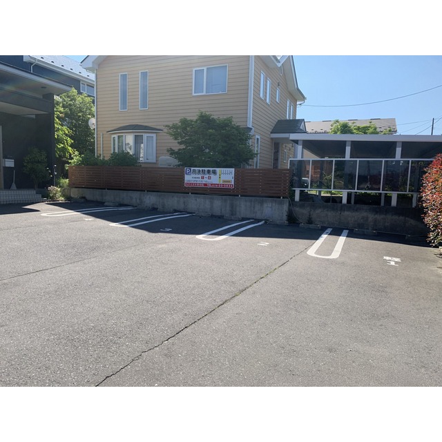 ハナミズキ駐車場 外観