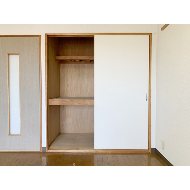 ザ・マンション紺屋町Ｃ 収納