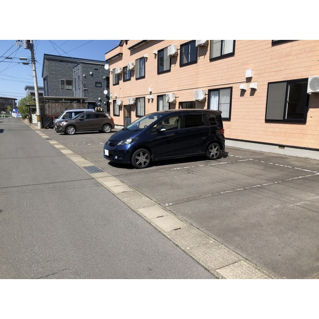 セントポーリア 駐車場