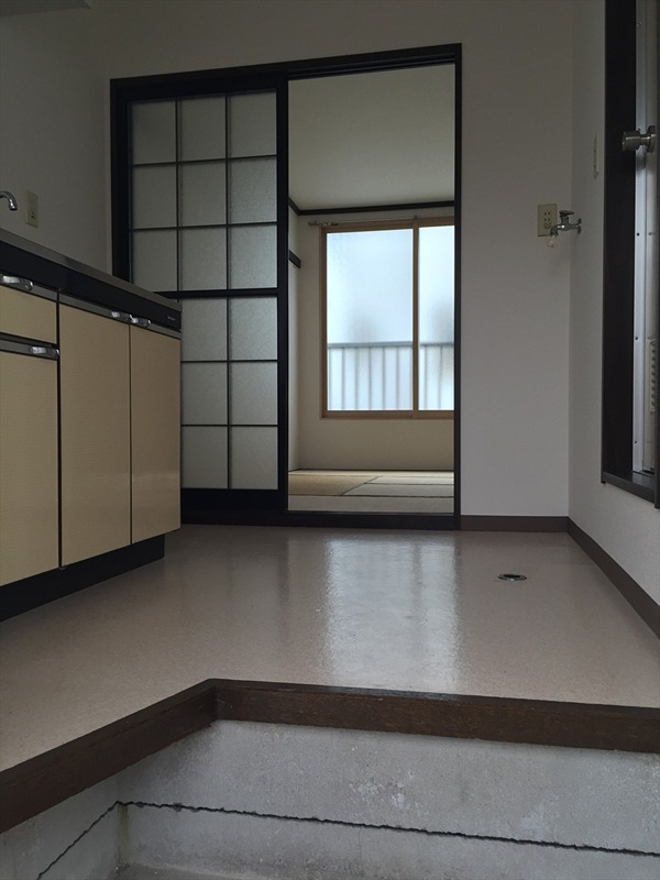 石川ハイツ 玄関
