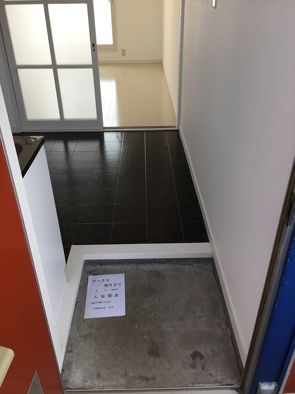 ドミール青山 玄関