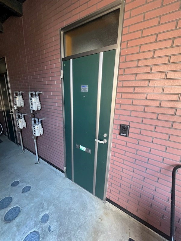 メゾン菊谷 玄関