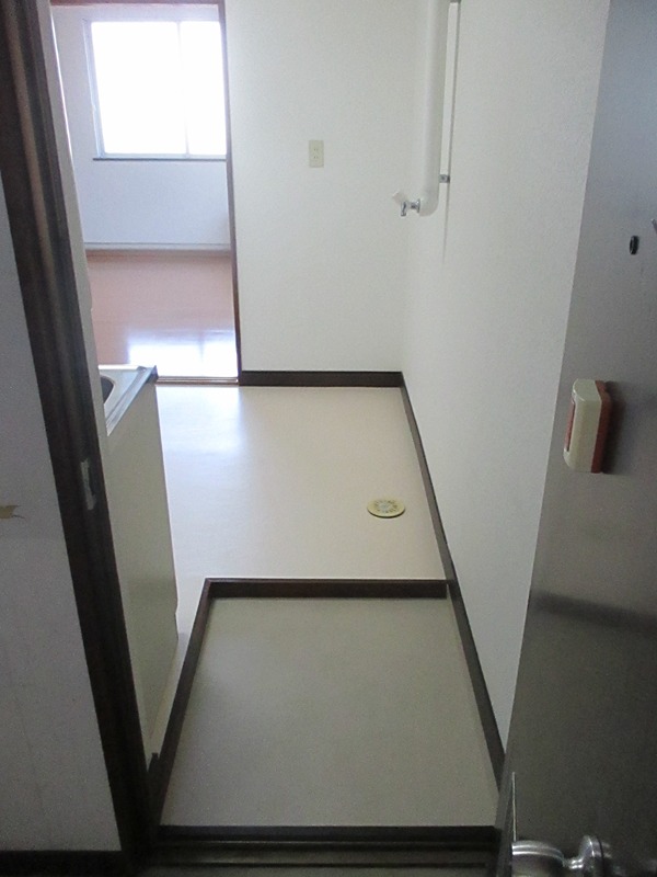 富野ハイツ 玄関