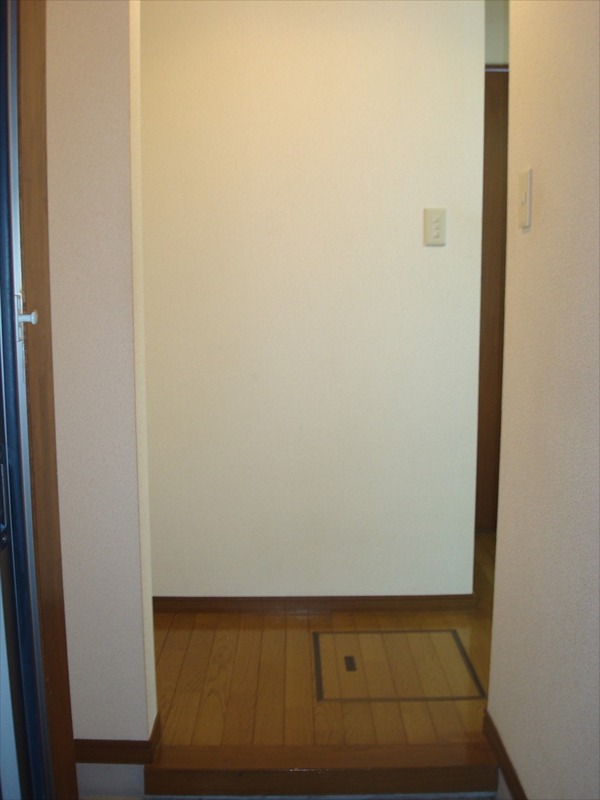 ミーツホイザァ城東Ｂ 玄関