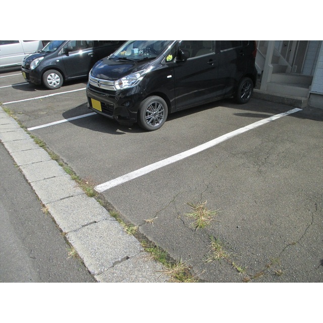 ノートルメゾンⅡ 駐車場