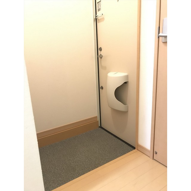 サンアベニュー城東北 玄関