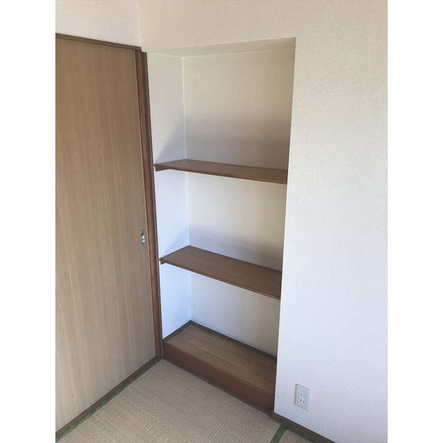 城南佐藤棟割アパート 収納