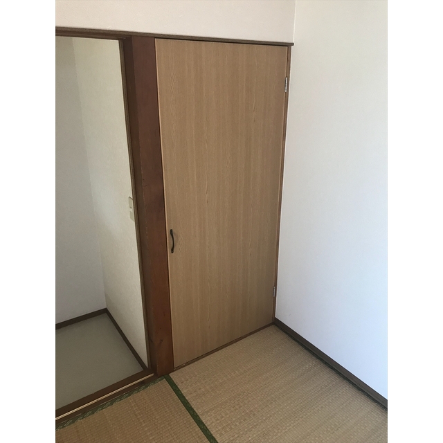 城南佐藤棟割アパート 収納