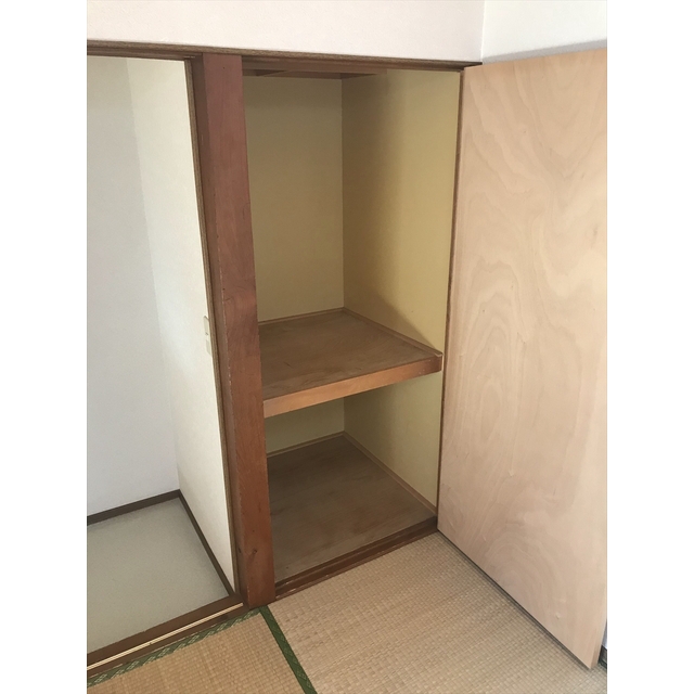 城南佐藤棟割アパート 収納
