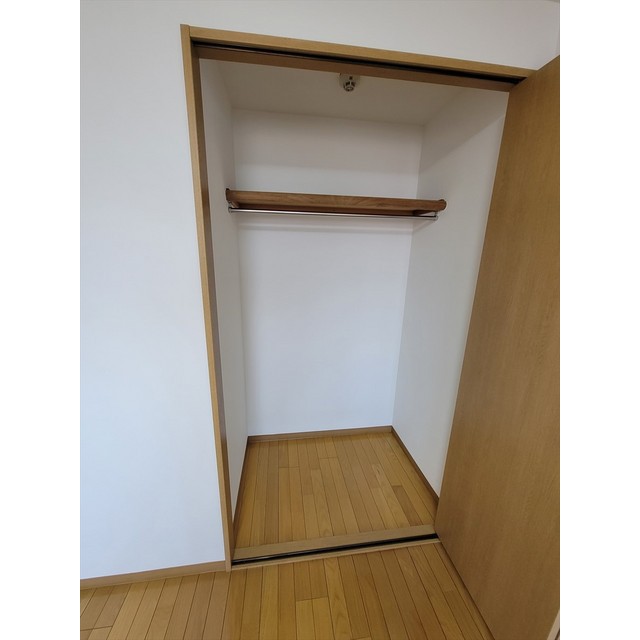 グリーンアイ末広 収納