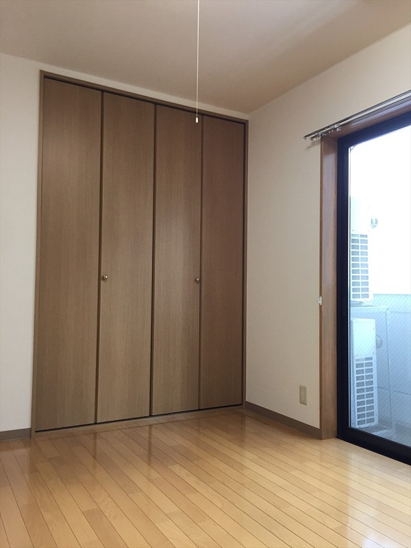 建山ビル リビング
