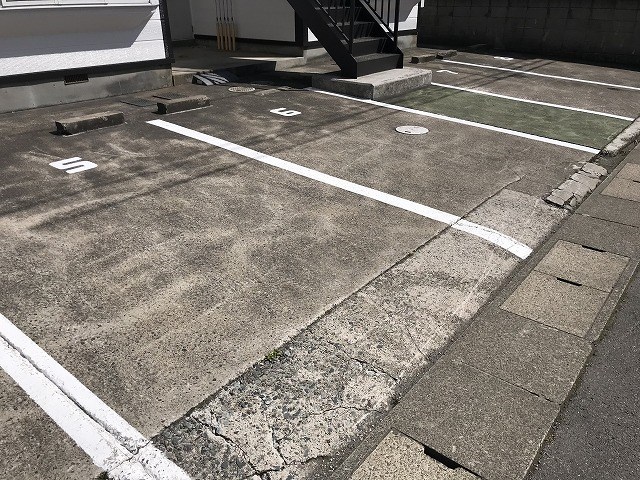 ミモザ 駐車場