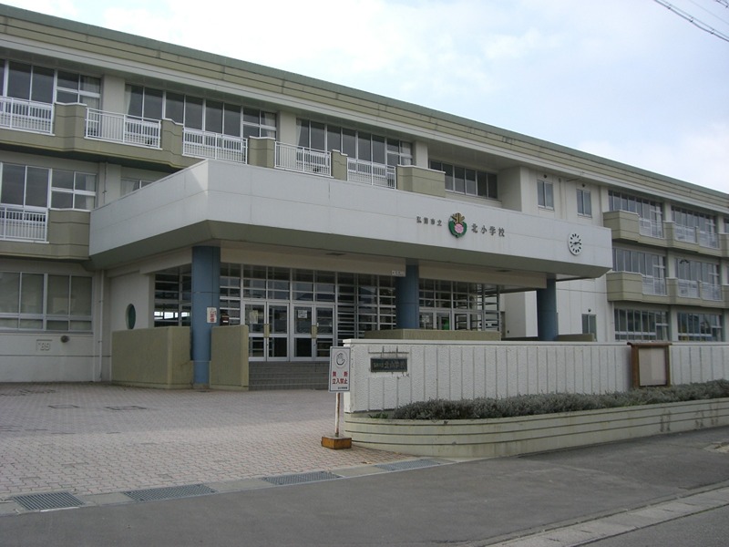 レジデンス山崎Ⅱ 小学校