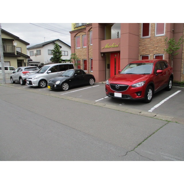 マティーニ 駐車場