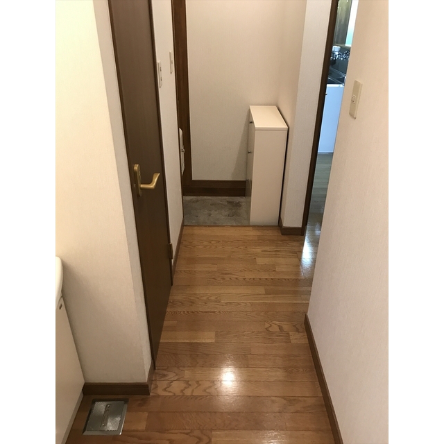 サイレントステージ 玄関