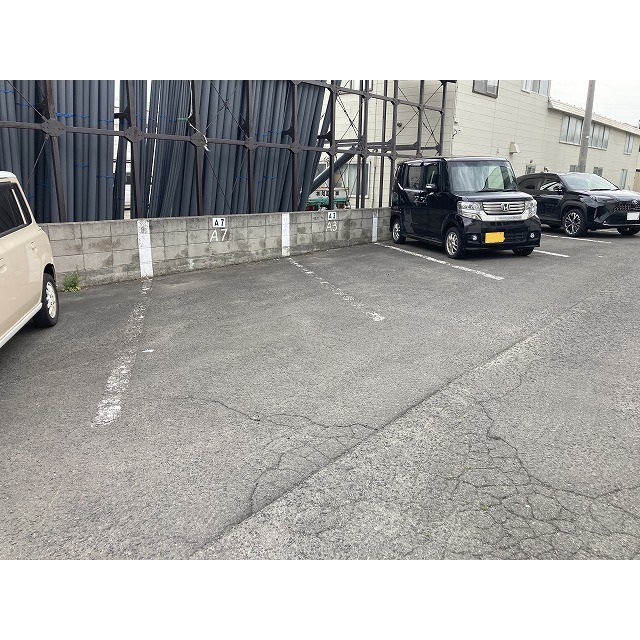 ラ・フォーレハイムＡ 駐車場