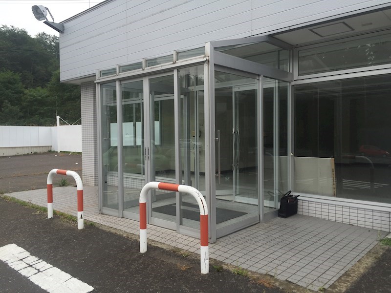 鶴ヶ坂村上店舗 エントランス