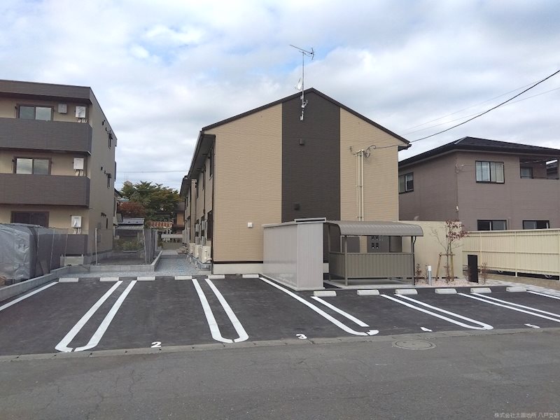 レスア柏崎Ⅱ 駐車場