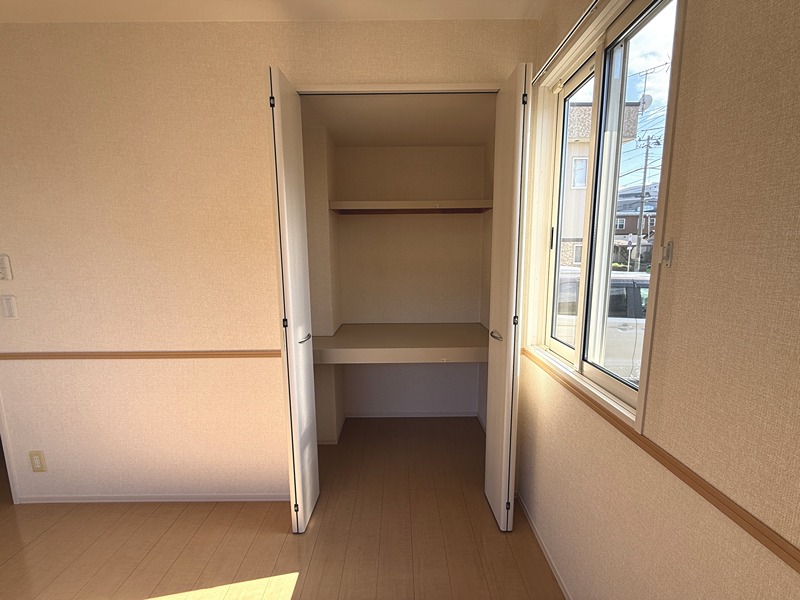 グランフォートA 収納