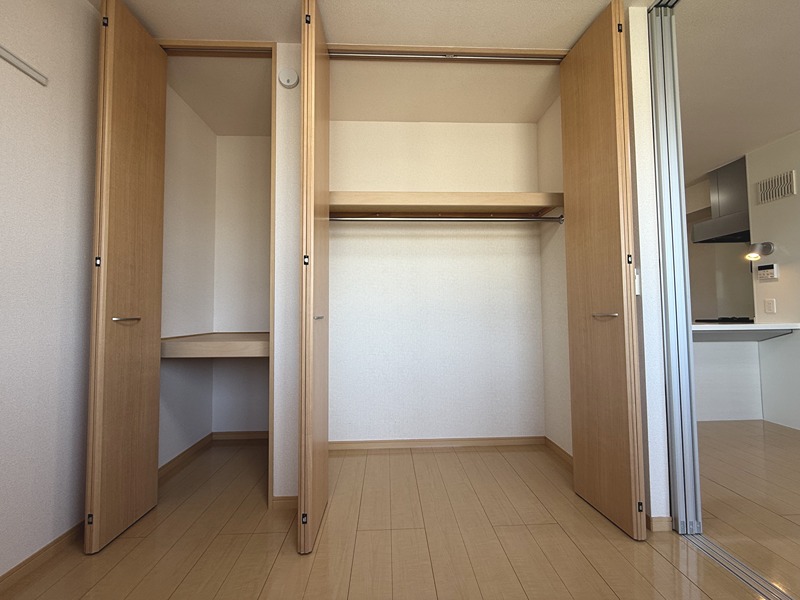 アヴェニール白銀A 収納