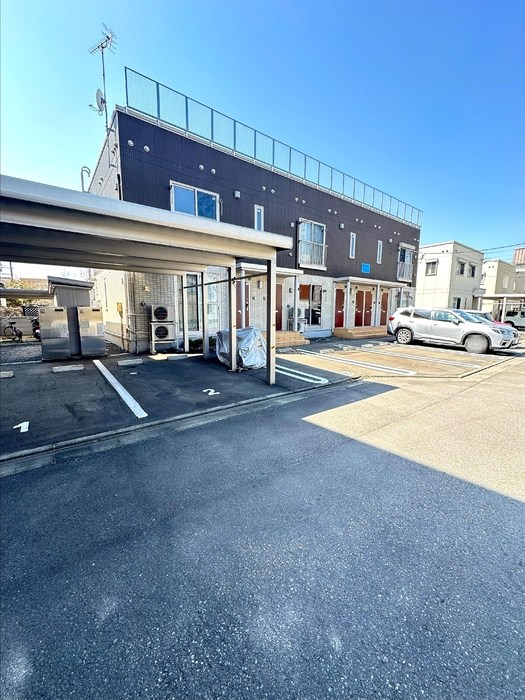 ブルーベイ 駐車場