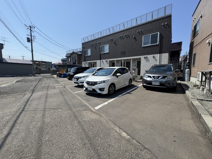 シャルマン 駐車場