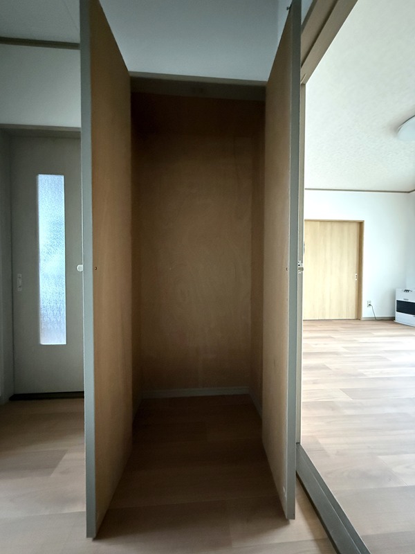 ハイツエミナンス 収納