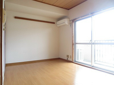 エクセルコート太田川 リビング