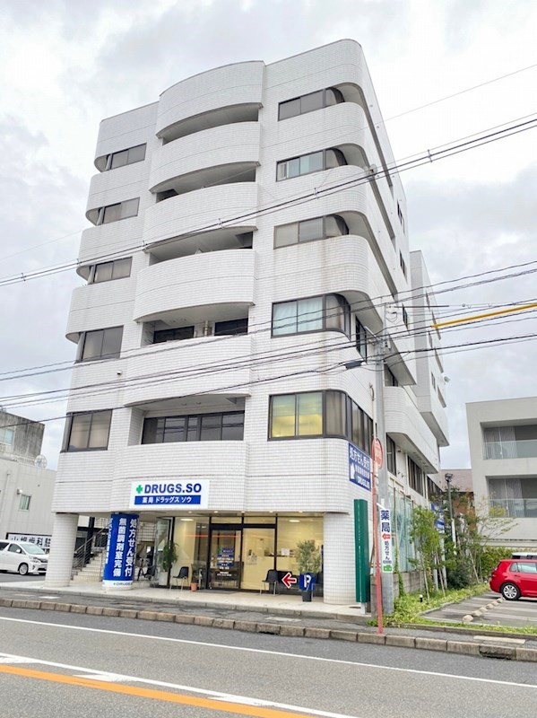 山根ビル 外観