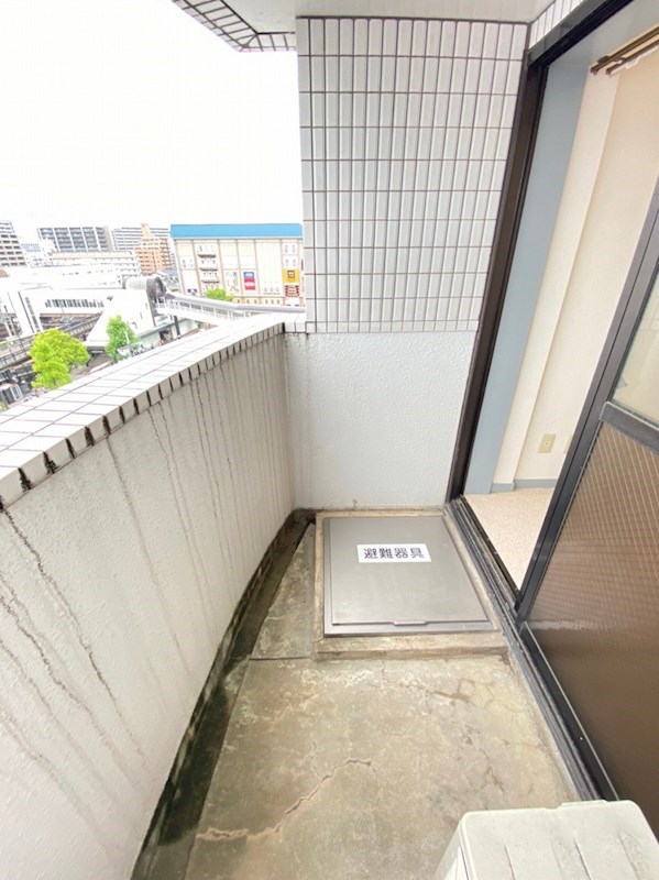 山根ビル ベランダ