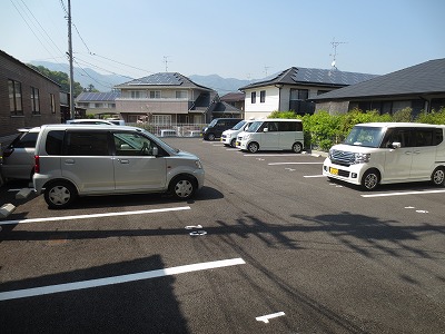 久保田コーポラス 駐車場