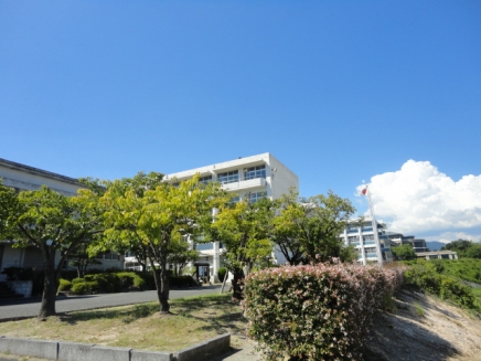 ニュータウンマンション 中学校