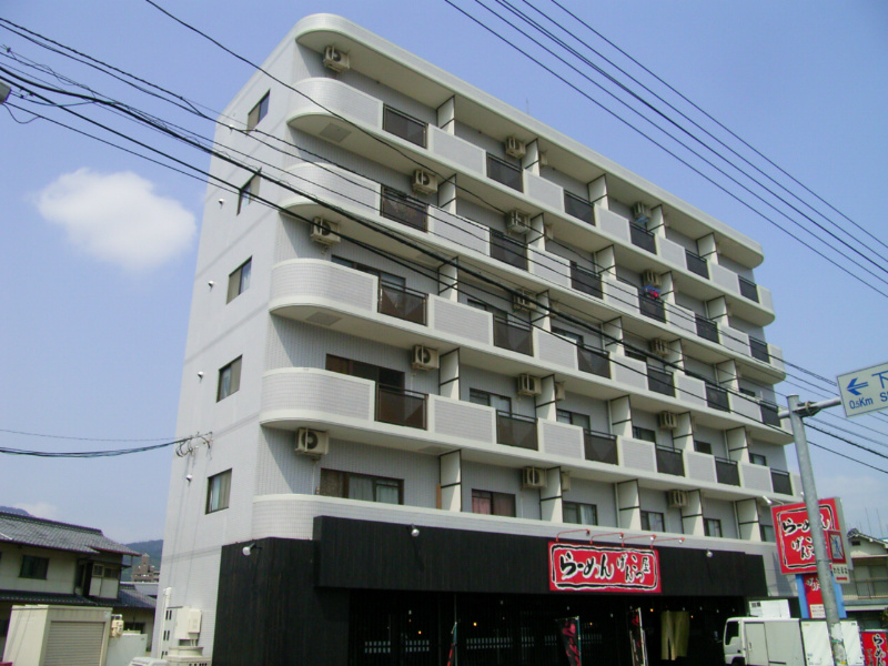 エスコート西原 外観