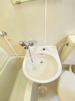 アヴェニュー佐方 洗面所