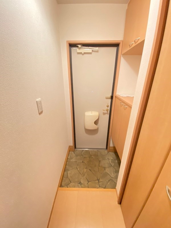 ヴィラ住吉B棟  玄関