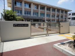 ナナツマチコーポＡ棟 小学校