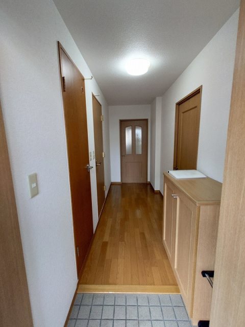 アセーラA館 玄関