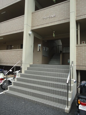 アセーラA館 エントランス