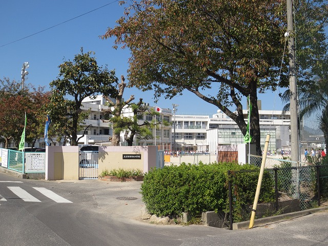 パインハウスⅠ 小学校