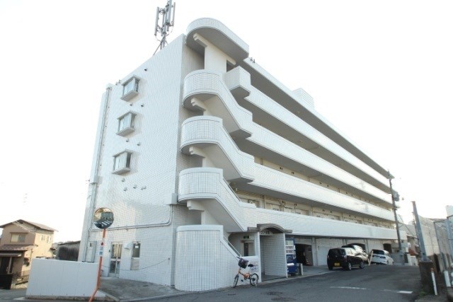 第二タウン皆賀 外観