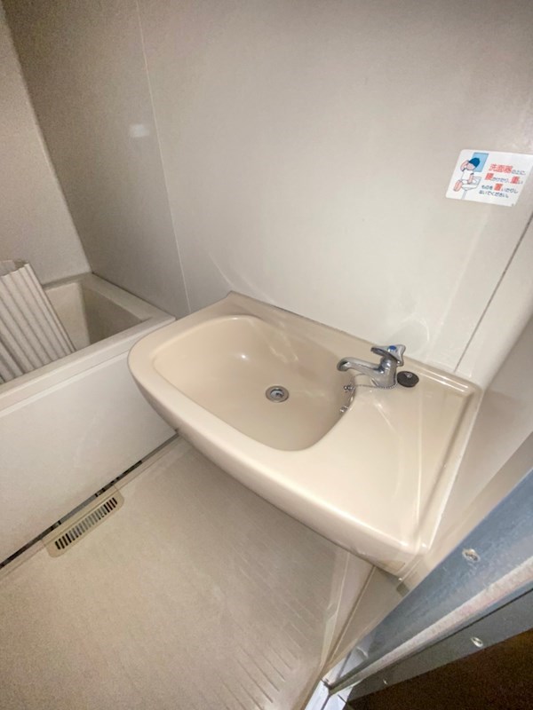 金本アパート 洗面所