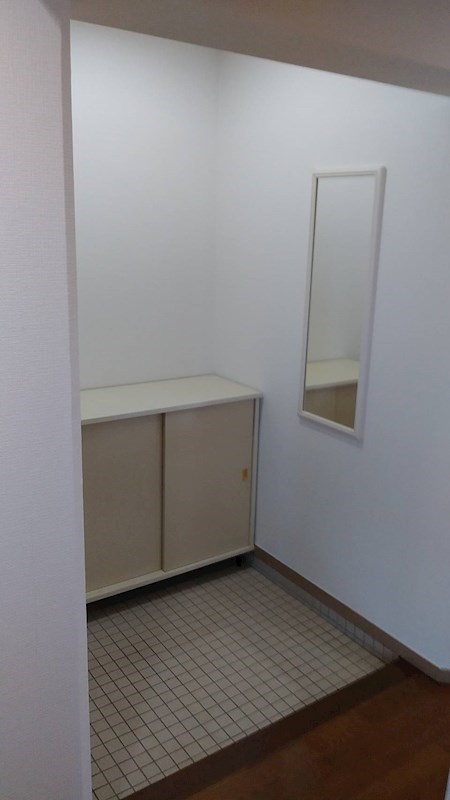 広島県広島市東区戸坂くるめ木２丁目 玄関