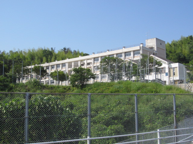 己斐大迫3丁目貸家 小学校