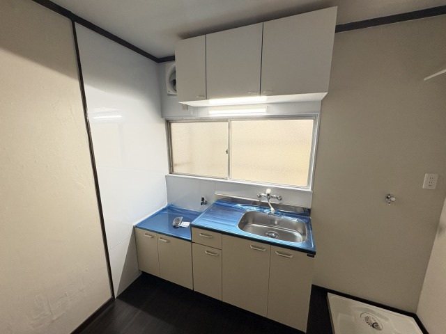 可部町勝木戸建て キッチン