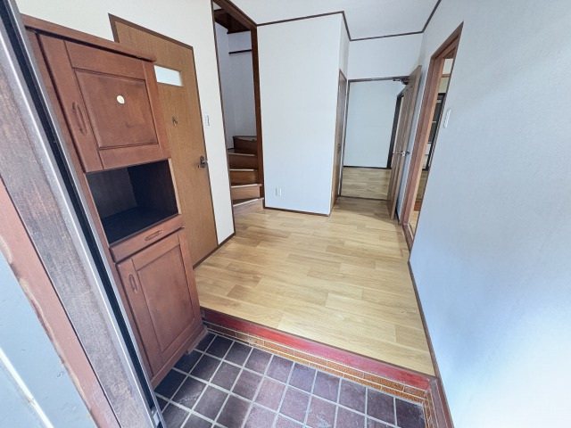 可部町今井田戸建て 玄関