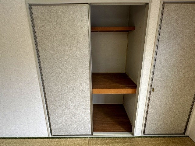 メゾン原之前C棟 収納